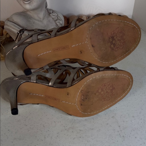 Vince Camuto Metallic Cutout Heels Size 6 - Picture 5 of 10